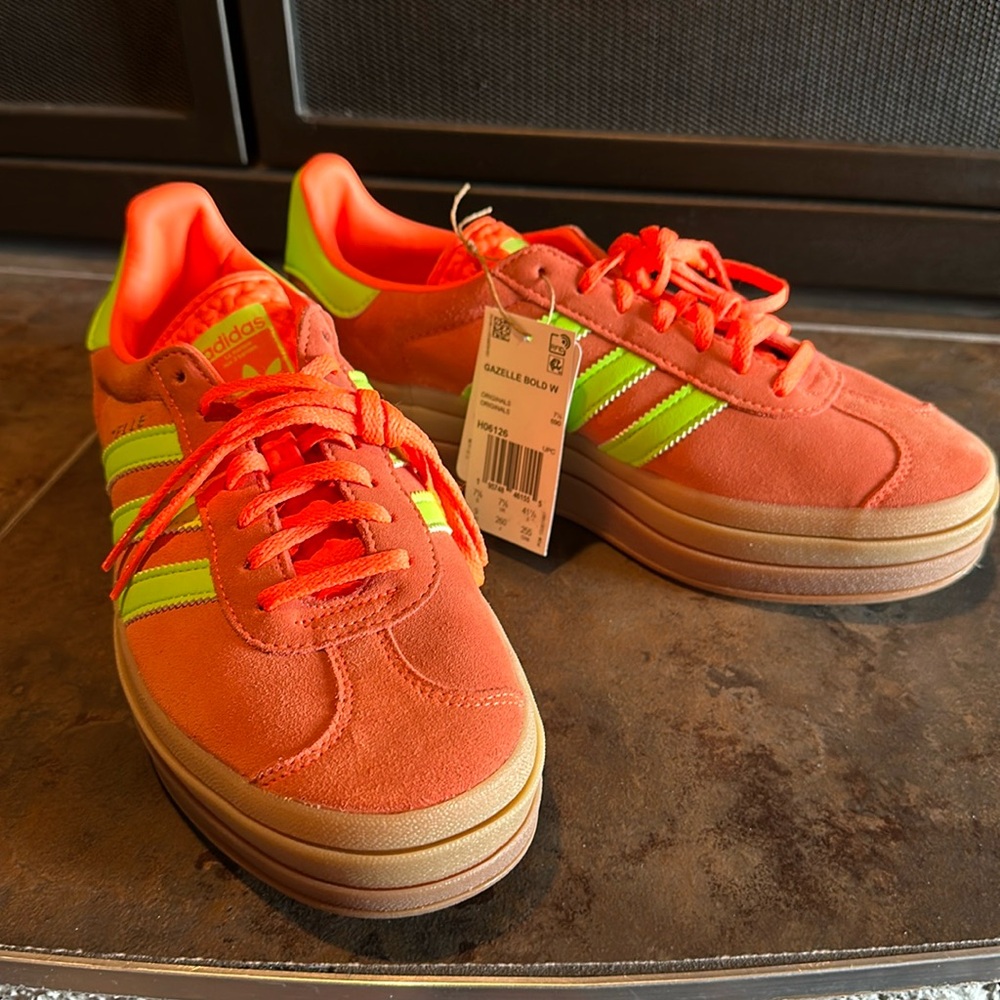 Adidas Gazelle Bold women’s size 9 Brand new